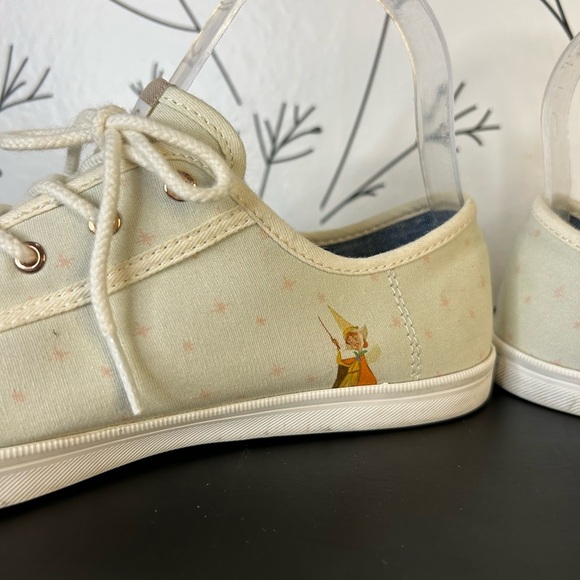 Toms x Disney Sleeping Beauty Sneakers - Picture 5 of 9